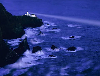 Distant Lighthouse, night, lighthouse, waves, cliffs, ocean HD wallpaper