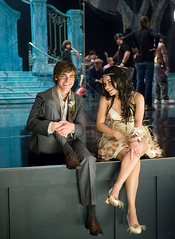 Zac Efron, High School Musical 3, High school HD phone wallpaper