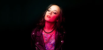 Singer, Alizee, portrait HD wallpaper