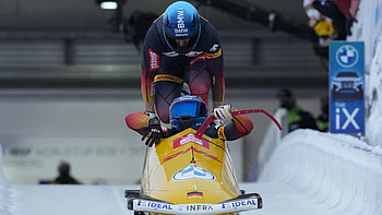 Rivalry in bobsleigh, Friedrich's funding, German-Austrian showdown, Team dynamics HD wallpaper