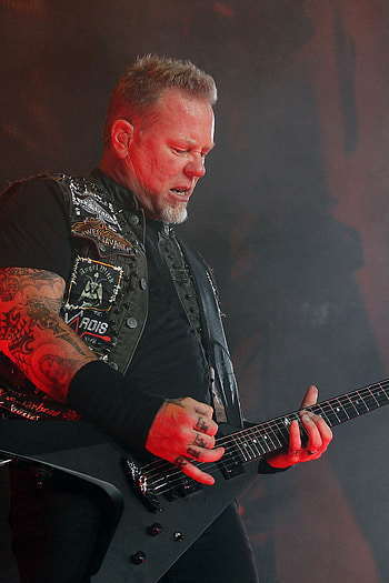 James Hetfield, Creative ideas, Metallica's music, James Hetfield's legacy HD phone wallpaper
