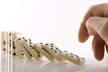 The domino effect, Sports game, Critical thinking, Cause and effect HD wallpaper