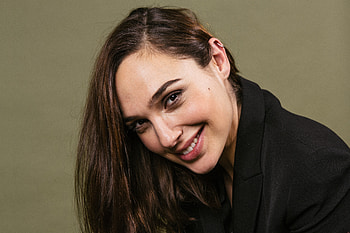 Smile, brunette, actress, Gal Gadot, 2018 HD wallpaper