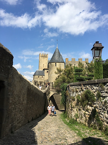Carcassonne, Castle travel guidebook, Must visit attractions, Nearby recommendation HD phone wallpaper