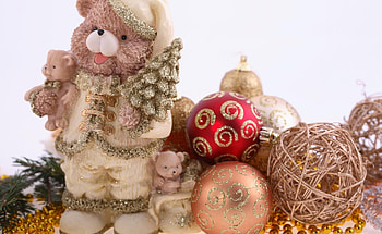 Holidays, Christmas, Holiday, Bear, Christmas Decorations, Christmas Tree Toys, Tinsel, Balls, Sequins HD wallpaper