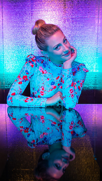 Lili Reinhart, Los Angeles Comic-Con, Sony Xperia devices HD phone wallpaper