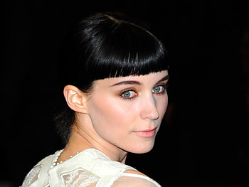 Rooney Mara, Impressive , Captivating beauty, Striking visuals HD wallpaper