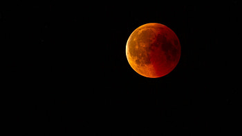 Lunar Eclipse, Celestial phenomenon, Astral spectacle, Enigmatic event HD wallpaper