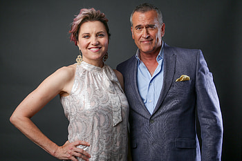 Ash vs Evil Dead, Season 2, Lucy Lawless, Bruce Campbell portrait HD wallpaper