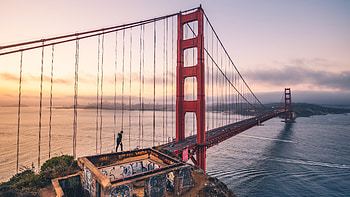 Golden Gate Bridge, Boy walking HD wallpaper