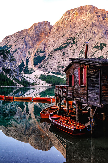 Nature, Mountains, Boats, Building, Lake, Pier HD phone wallpaper
