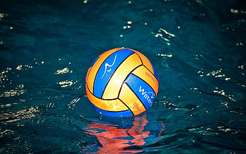 Water Polo sport, Competitive athletes, Pool battles, Team spirit HD wallpaper