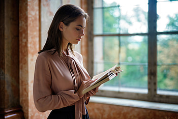 Beautiful Girl Reading Book , girls, model, book HD wallpaper