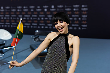 Monika Liu, Lithuanian singer, Atskleista kelinta monika liu liko pusfinalyje HD wallpaper