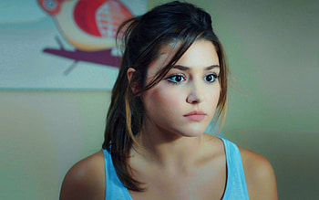 Love Doesn't Understand Words, Hande Ercel HD wallpaper