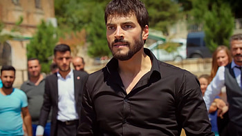 Akin Akinozu, Turkish actor, Movie star, Rising talent HD wallpaper