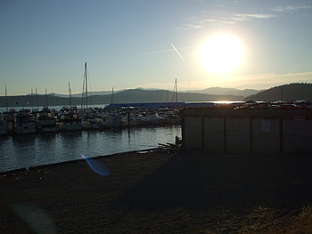 Coeur d Alene Lake At Sunset, lakes, idaho, sunsets, boats, coeur d alene idaho HD wallpaper