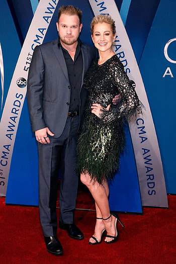 Kellie Pickler, Husband, Dog parents, Not ready for kids HD phone wallpaper
