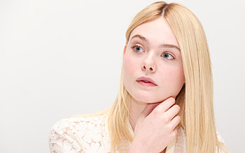 Elle Fanning, , Background , Striking visuals HD wallpaper