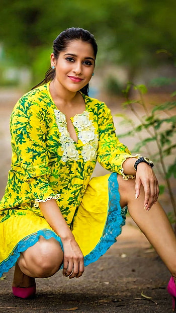 Rashmi Gautam, telugu actress, anchor HD phone wallpaper