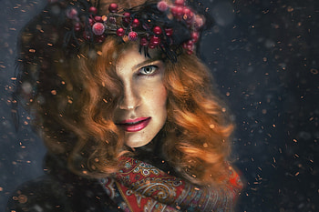 Beauty, winter, model, craciun, berry, girl, woman, red, face, fruit, redhead, wreath HD wallpaper