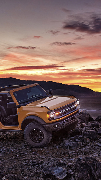 Ford Bronco SUV, High-quality build, resolution, Automotive masterpiece HD phone wallpaper