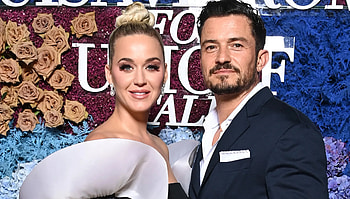 Orlando Bloom, Katy Perry tagged, Cheeky , Bare butt HD wallpaper
