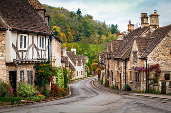 Country village, Rural charm, Idyllic lifestyle, Close-knit community HD wallpaper