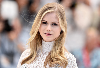 69th annual Cannes Film Festival, Erin Moriarty HD wallpaper