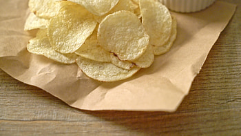 Potato chips with dipping sauce, Flavorful indulgence, Stock video footage, Savory delight HD wallpaper
