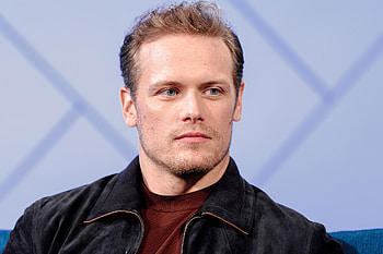 Sam Heughan, Outlander star, Bullying and harassment experiences, Empowering tweet HD wallpaper