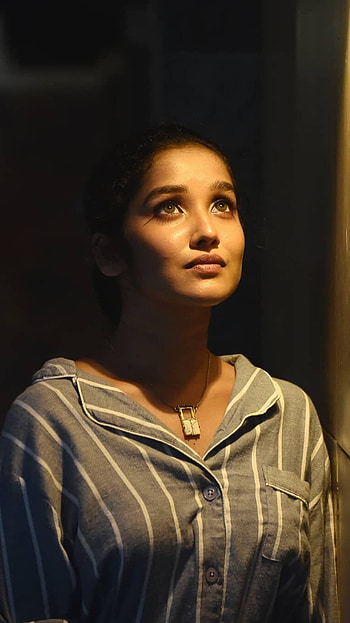 Anikha Surendran, Tollywood Heroine HD phone wallpaper