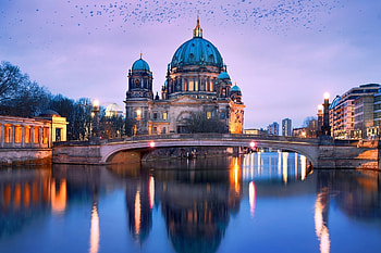 Berlin Cathedral, River reflection, Evening lights, Dome elegance HD wallpaper