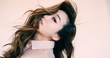 Karen Fukuhara, The Boys co-star, Grumpy Magazine, Behind the scenes HD wallpaper