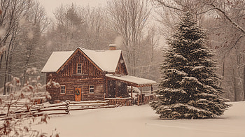 **Rustic Holiday Charm: A Winter Wonderland **, rustic holiday, snow, cabin, winter, forest HD wallpaper