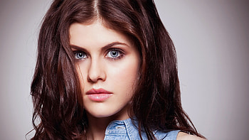 Alexandra Daddario, , Dazzling beauty, Stunning portrait HD wallpaper