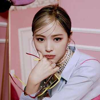 ITZY Ryujin Crazy in ♡, Crazy in Love, ShinRyujin HD phone wallpaper