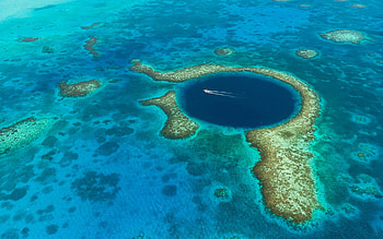 Turneffe Island resort, Great Blue Hole visit, Belize's beauty, Tropical escape HD wallpaper