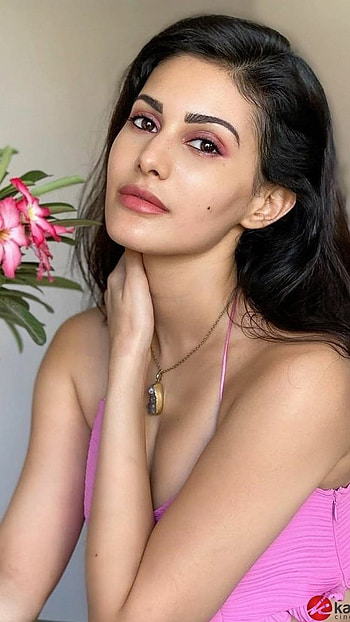 Amyra Dastur, Heroine, Amyra HD phone wallpaper