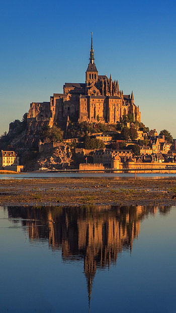Mont St. Michel, Bay at high tide, Manche normandy france, Windows 10 spotlight HD phone wallpaper