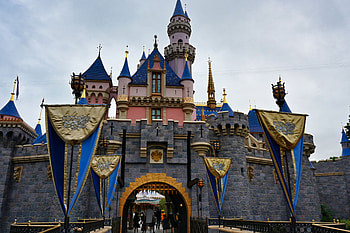 Anaheim travels, Disneyland visit, Adventure awaits, Memorable journey HD wallpaper