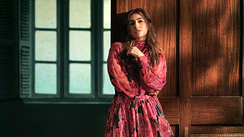 Sara Ali Khan 2019 HD wallpaper