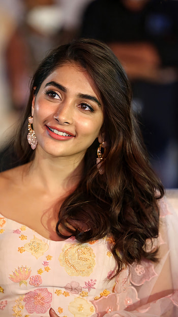 Pooja Hegde, bollywood actress HD phone wallpaper