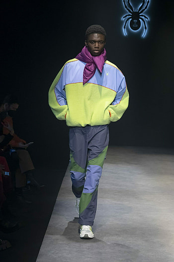 Spyder Korea show, Milan fashion week, Fall/Winter collection, Runway look HD phone wallpaper