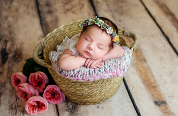 Sleeping beauty, cute, baby, girl, natalia mikhailova, sleep, child, copil, basket, flower, wreath HD wallpaper