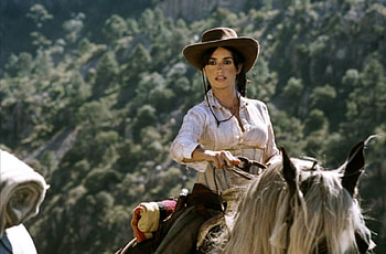 GORGEOUS COWGIRL ON HORSE, HORSE, TREE, HAT, Penelope Cruz, COWGIRL HD wallpaper