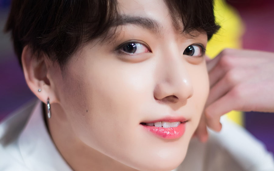 Jungkook BTS, Boy with luv HD wallpaper