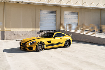 Mercedes Benz Amg Gt In Bright Yellow 10k, mercedes-amg-gtr, mercedes-benz, mercedes, cars HD wallpaper