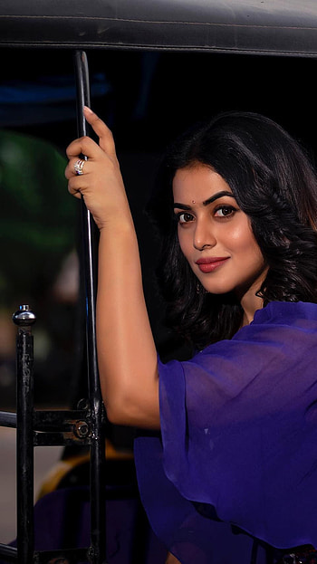 Poorna kasim, shamana kasim, telugu actress HD phone wallpaper