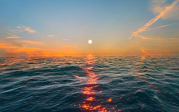 Sunset over Ocean, clouds, sun, sunset, ocean HD wallpaper